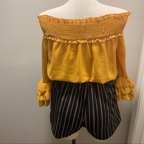⭐️ $10 WYB
A'GACI Blue and Yellow Striped Size Large Tie Front Dressy Shorts - Picture 7 of 9